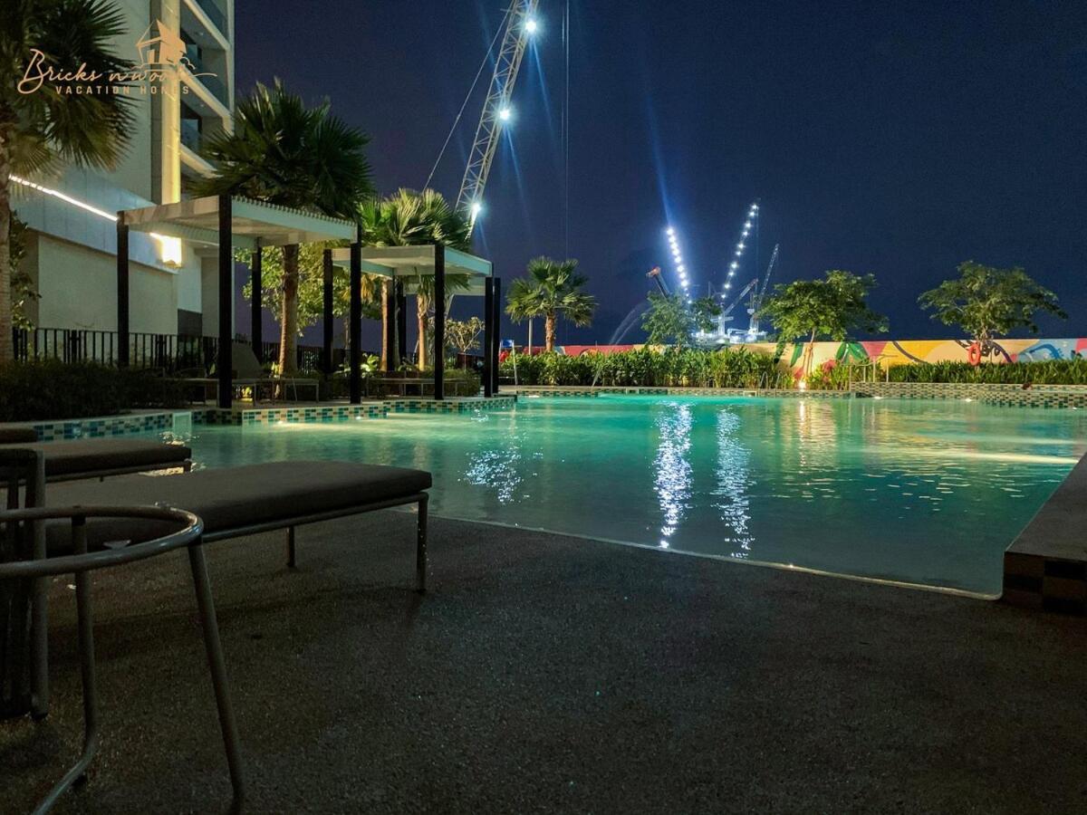 Panorama Sea & Sunset View 2 Bhk *