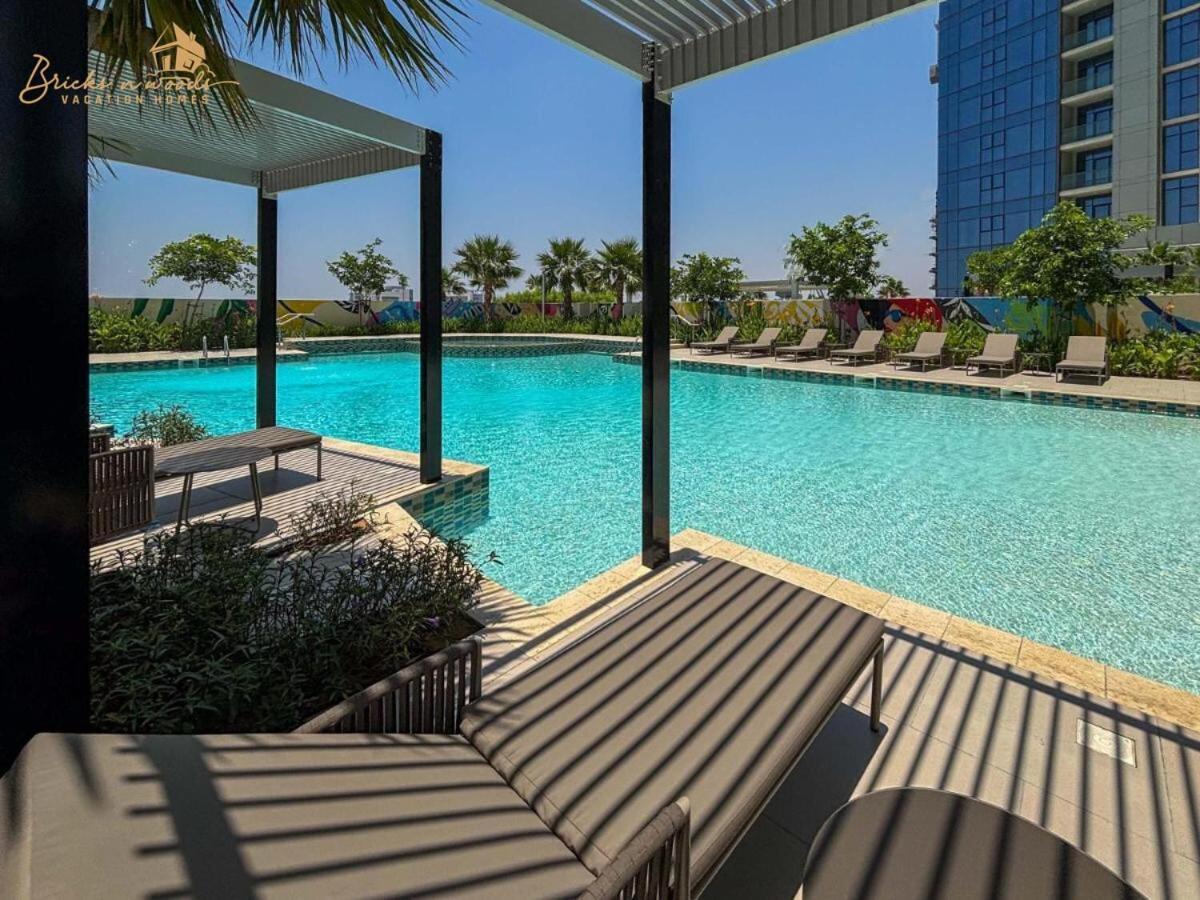 Panorama Sea & Sunset View 2 Bhk Holiday home Dubai