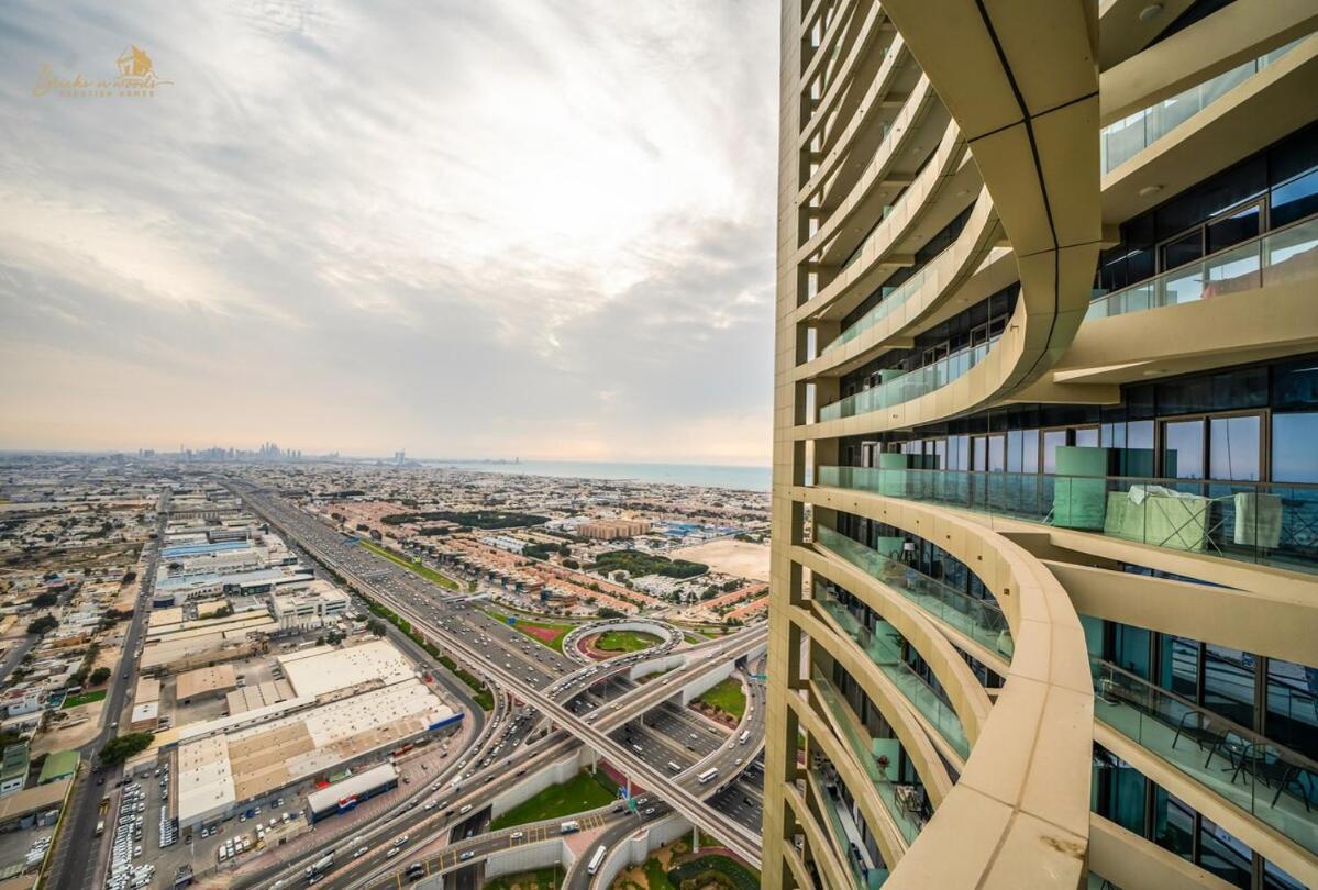 Panorama Sea & Sunset View 2 Bhk Holiday home Dubai